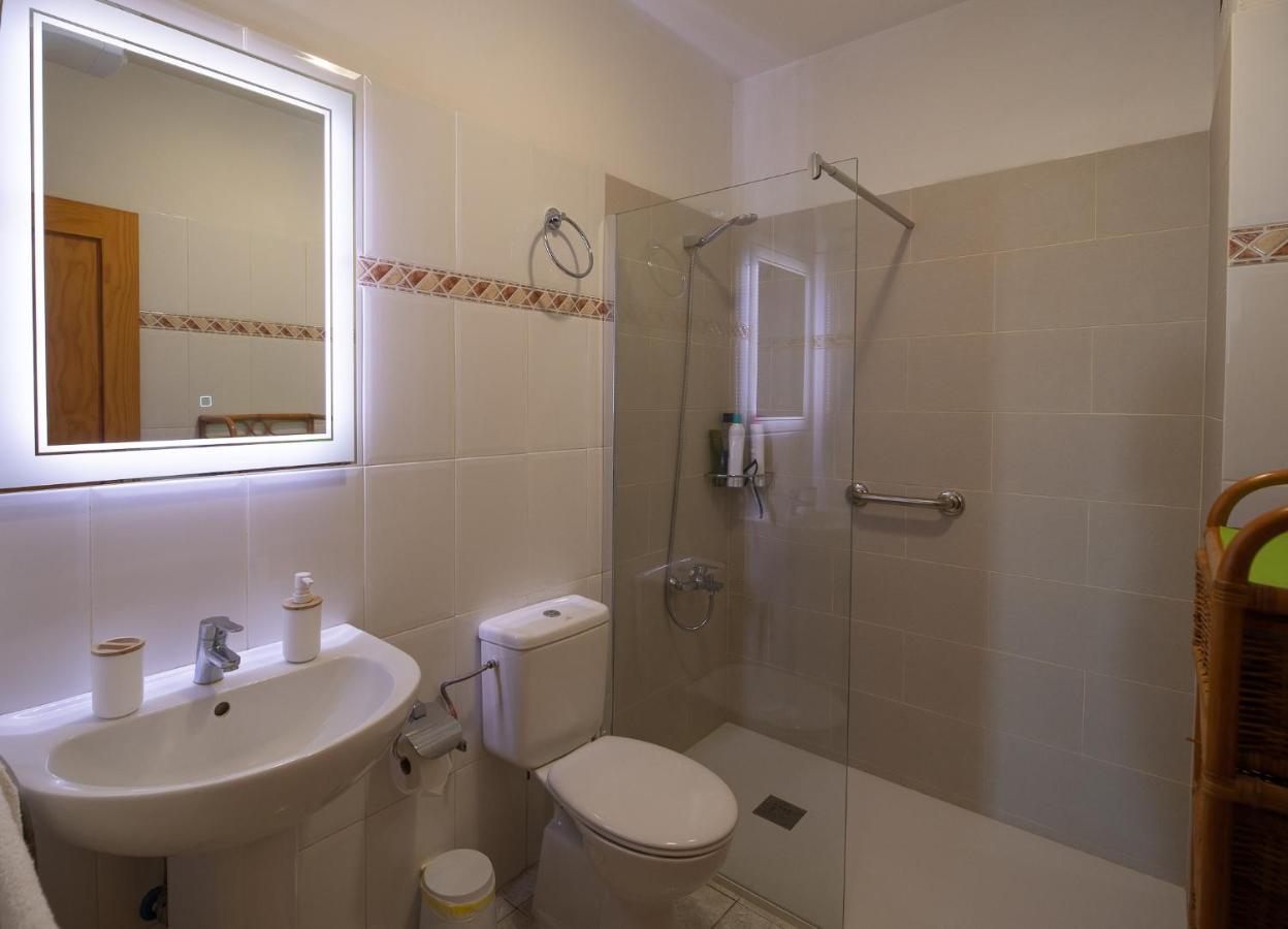 Apartamentos Leomar II Лос-Льянос-де-Арідане Екстер'єр фото